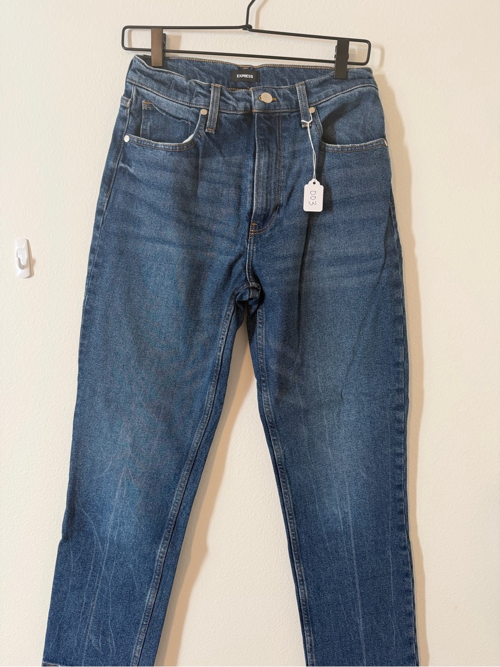 EUC Express Modern Straight Super High Rise Jeans 6R